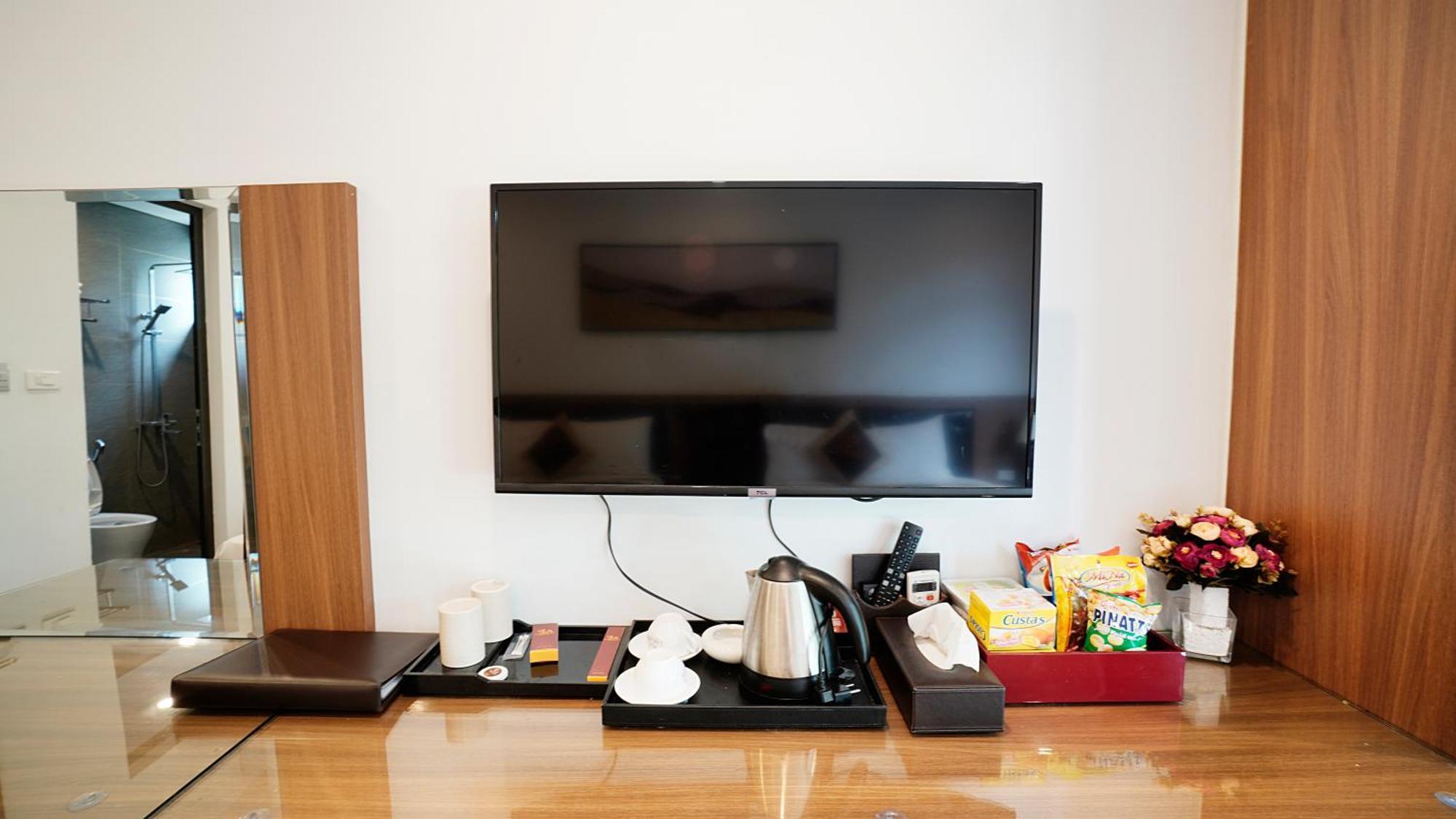 Lam Anh Hotel 1 Phap Van Hoang Mai 23Bt1 河内 外观 照片